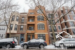 3338 N Sheffield Ave, Unit 3 in Chicago, IL - Building Photo
