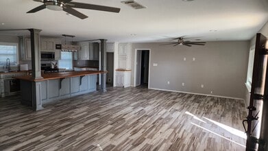 8064 US-82 in Detroit, TX - Building Photo - Building Photo
