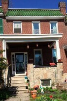 2923 Cresmont Avenue in Baltimore, MD - Building Photo