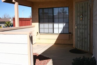 13612 Rockledge Dr in Victorville, CA - Building Photo - Building Photo