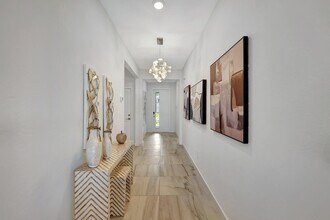 5795 SE Sky Blue Cir in Stuart, FL - Building Photo - Building Photo