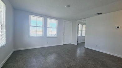 914 10th St in West Palm Beach, FL - Foto de edificio - Building Photo