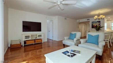 4531 Bay Beach Ln in Fort Myers Beach, FL - Building Photo - Building Photo