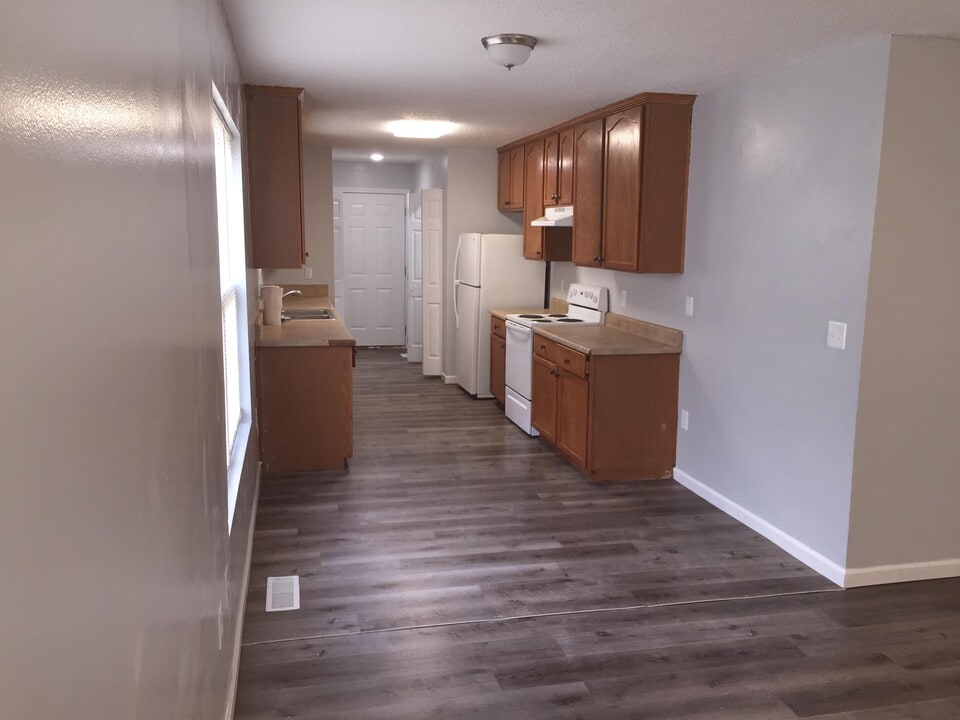 601 Wright Ave in Greenwood, SC - Building Photo