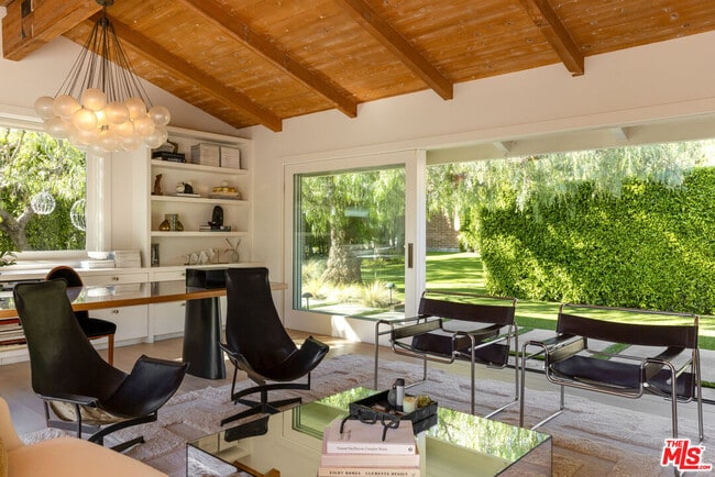 6048 Philip Ave in Malibu, CA - Building Photo - Building Photo