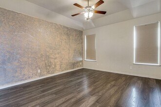 640 Peach Ln in Burleson, TX - Building Photo - Building Photo
