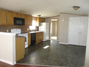 222 Tyler St in Oak Grove, KY - Building Photo - Building Photo
