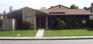 4312 Isla Verde St in Bakersfield, CA - Foto de edificio