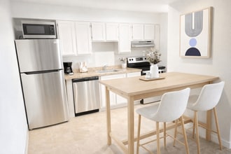 The Haven at Academy in Colorado Springs, CO - Foto de edificio - Building Photo