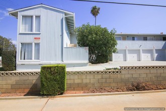 15904 W Sunset Blvd in Pacific Palisades, CA - Building Photo - Building Photo