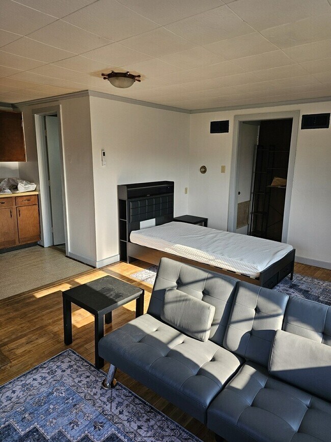 property at 213 1/2 E Market St