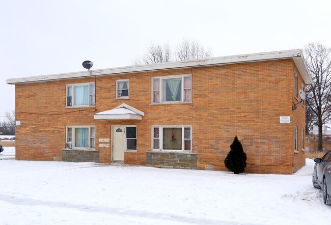 329 Avilon Ct in Round Lake, IL - Building Photo - Building Photo