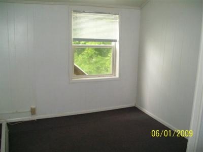 618 Dennis St in Adrian, MI - Foto de edificio - Building Photo