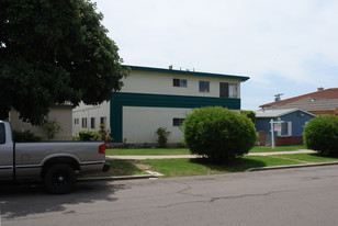 1057-1063 Missouri St Apartments