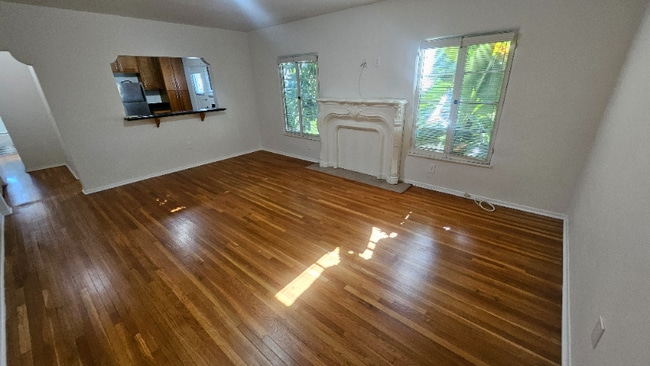 1210 N Orange Grove Ave in West Hollywood, CA - Building Photo - Building Photo