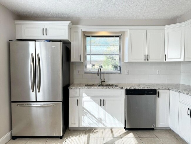 237 Matisse Cir N, Unit 1207 in Nokomis, FL - Building Photo - Building Photo