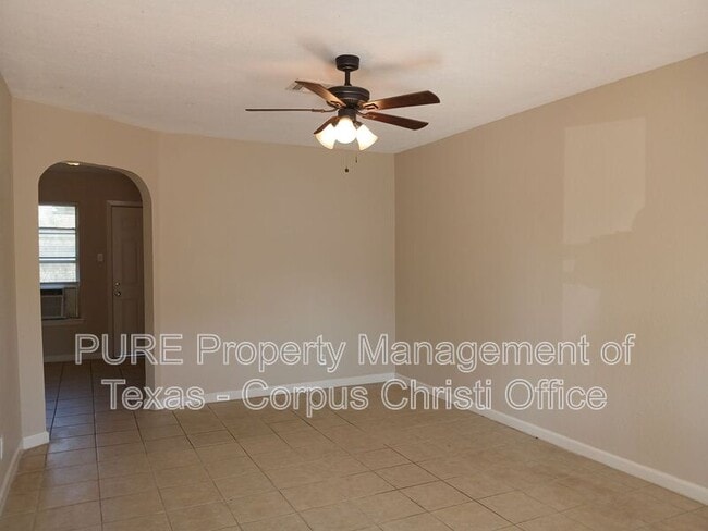 4937 Blundell Dr in Corpus Christi, TX - Building Photo - Building Photo