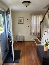 17 Valley St, Unit 1st Floor in Cranston, RI - Building Photo - Building Photo