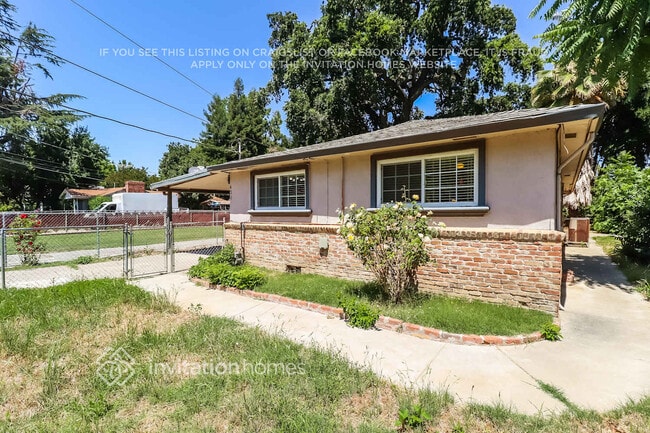 property at 425 Jasmine Ave