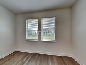 3307 Barber Ave in Parrish, FL - Building Photo - Building Photo