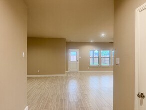 1401 Speers Dr in Mansfield, TX - Building Photo - Building Photo