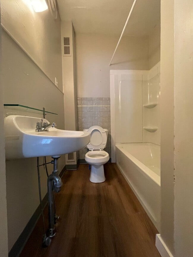 property at 406 15th St S