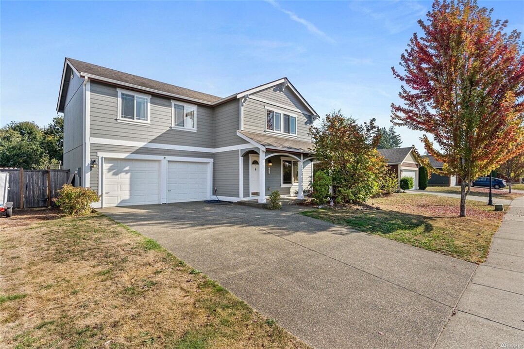 457 Stadium Loop in Napavine, WA - Building Photo