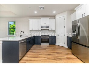 1108 NW 21st Ave in Cape Coral, FL - Building Photo - Building Photo