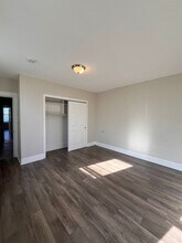 76 Pearsall Ave, Unit 2 in Jersey City, NJ - Building Photo - Building Photo