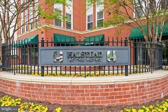 2665 Prosperity Ave in Fairfax, VA - Building Photo - Building Photo