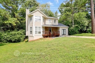 680 Wood Path Ct in Stone Mountain, GA - Building Photo - Building Photo