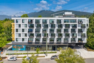 Lonsdale Square in North Vancouver, BC - Building Photo