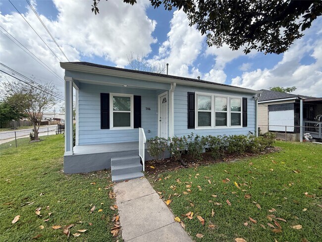 property at 1146 Majestic St