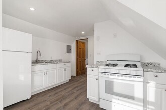 84 N Allen St in Albany, NY - Building Photo - Building Photo