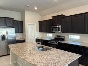 2835 Tortuga Verde in San Antonio, TX - Building Photo - Building Photo