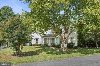 13345 Point Rider Ln in Herndon, VA - Building Photo - Building Photo