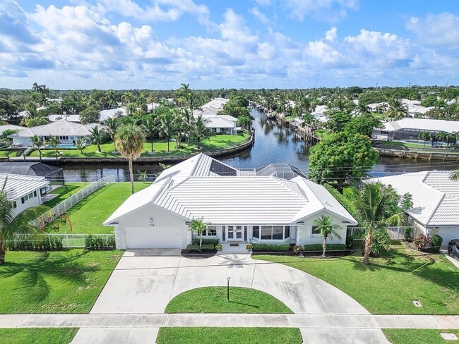 property at 772 Apple Tree Ln