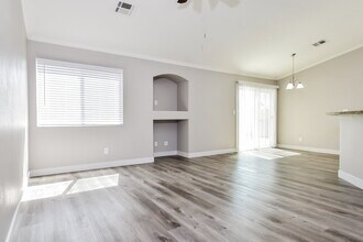 3917 Herblinda Ln in North Las Vegas, NV - Building Photo - Building Photo
