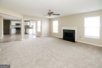 7144 Caspian Dr in Fairburn, GA - Building Photo - Building Photo