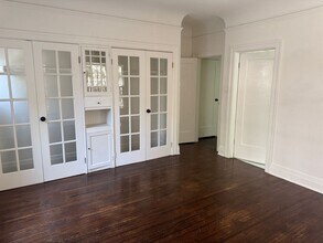 245 S Berendo St in Los Angeles, CA - Building Photo - Building Photo