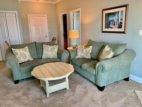 45 Hull Shore Dr in Hull, MA - Building Photo - Building Photo
