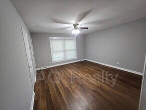 841 Carrington Dr in Charlotte, NC - Building Photo - Building Photo