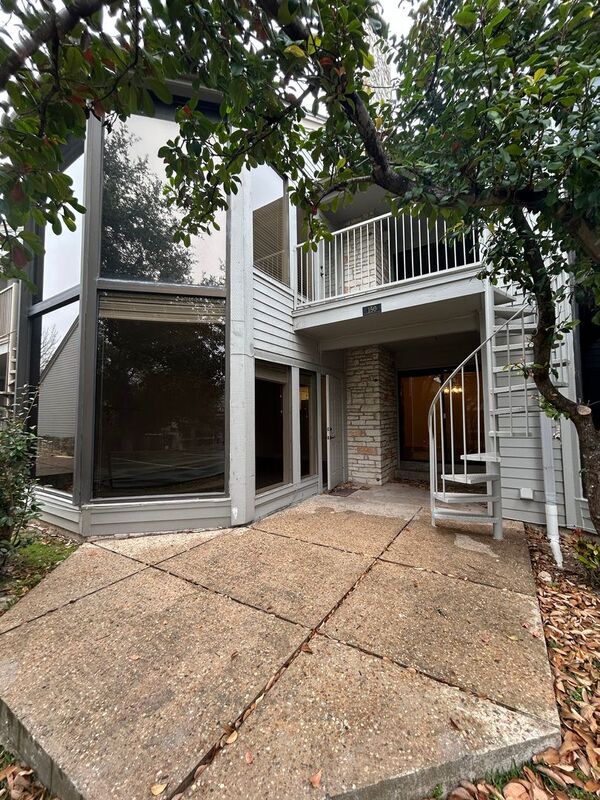 property at 150 World of Tennis Sq