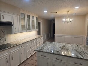 1107 Manatee Ln in Houston, TX - Building Photo - Building Photo