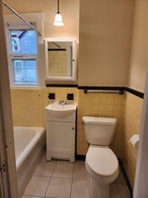 114 E Main St in Middletown, NY - Building Photo - Building Photo
