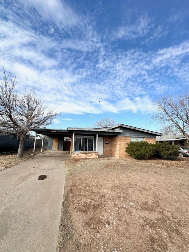 property at 4410 Roosevelt Dr