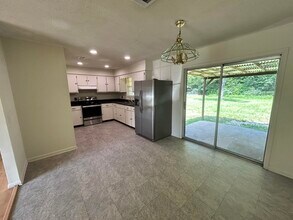 5509 Rainbow Ln in Crestview, FL - Building Photo - Building Photo