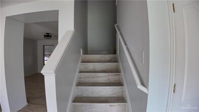 15 Monette St in Edinburg, TX - Building Photo - Building Photo