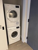 18 Lagrange St, Unit 709## in Boston, MA - Building Photo