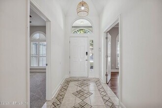 3447 Heron Dr N in Jacksonville Beach, FL - Foto de edificio - Building Photo
